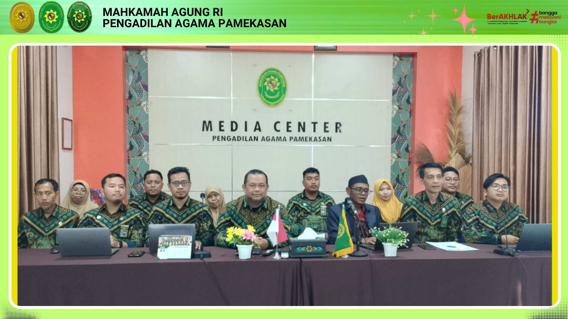 Para Hakim dan Tenaga Teknis PA Pamekasan Ikuti Bimtek Badilag Terkait Gugatan OJK dan Perlindungan Konsumen